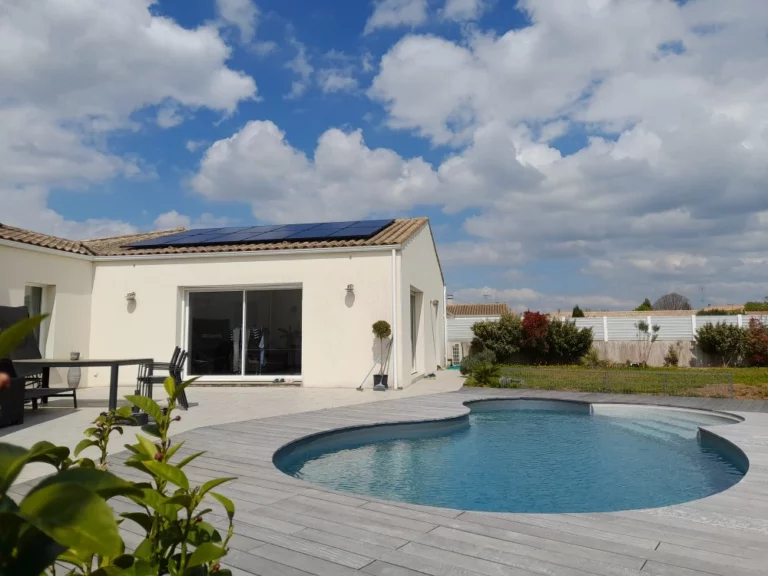 panneaux solaires photovoltaïques dans le 17